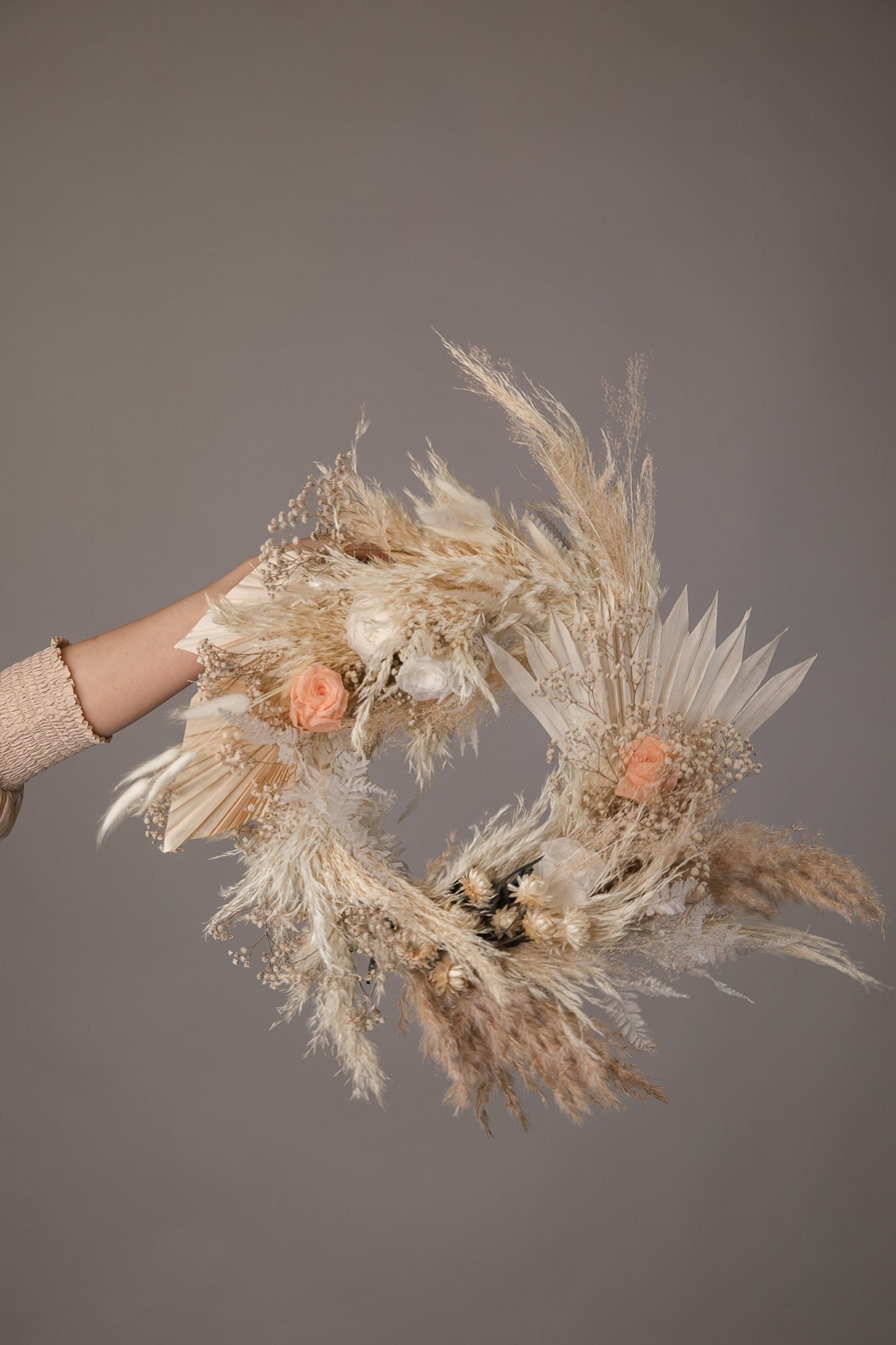 Modern Christmas Wreath No.23 / Pampas Grass in Soft Winter Door Wreath Christmas Decoration / Christmas Wreath / Xmas Door Wreath