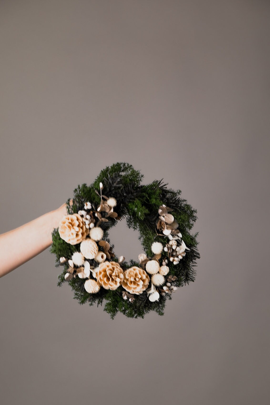 Modern Christmas Wreath No.10 / Preserved Pine in Soft Winter Door Wreath Christmas Decoration / Christmas Wreath / Xmas Door Wreath