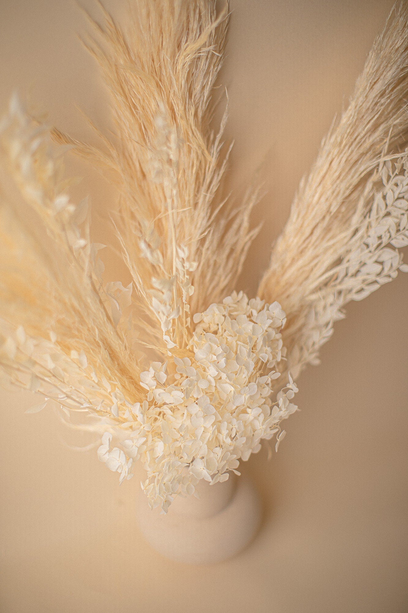 White Hydrangea & Cream Pampas Grass Boho Centerpiece Wedding Decoration