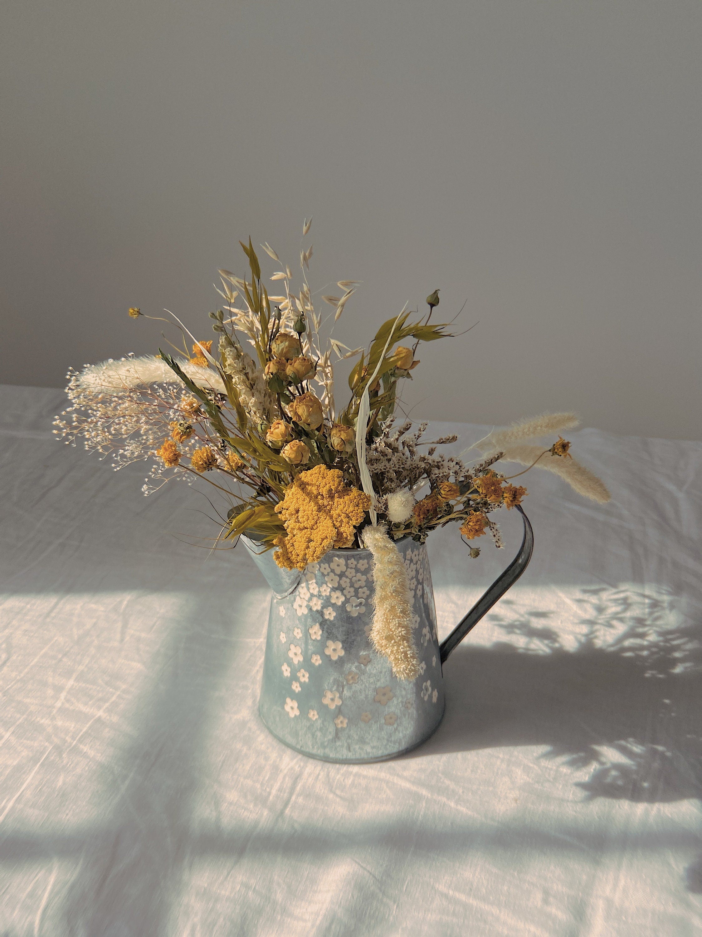 Natural Yellow Yarrow Flower Vase Arrangment / Dried Yellow Rose Home Decor / All Dried Grass Home Decoration