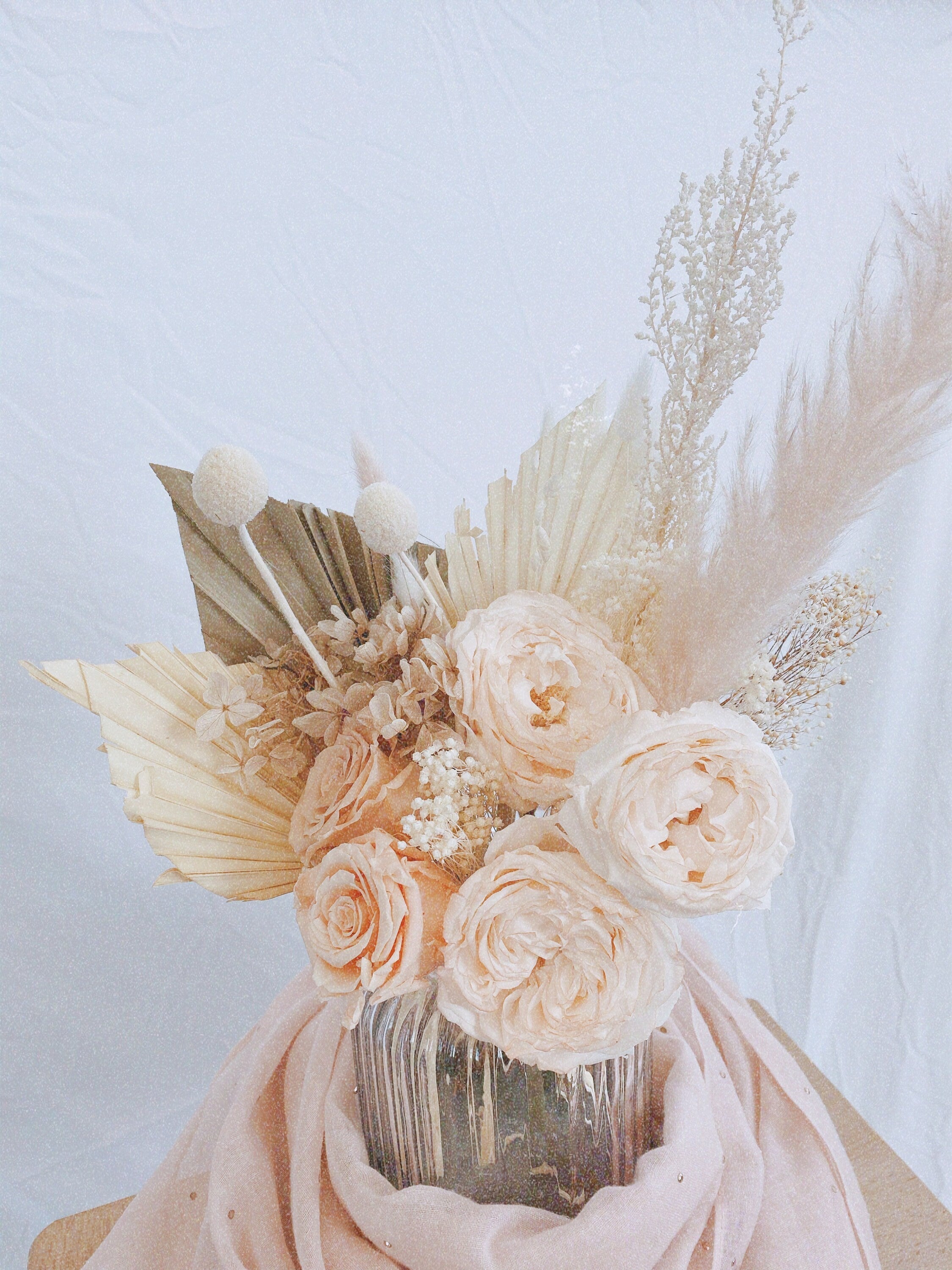 Pampas Grass Preserved English Rose Floral Vase Arrangment / Palm Spear Eternal Blooms Dried Grasses Home Decor