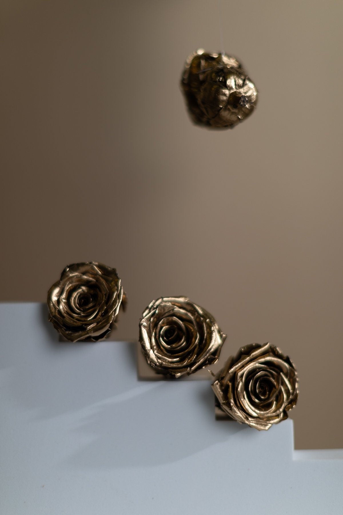 Wholesale Preserved Gold Roses - 8 Head Box Stabilised Roses