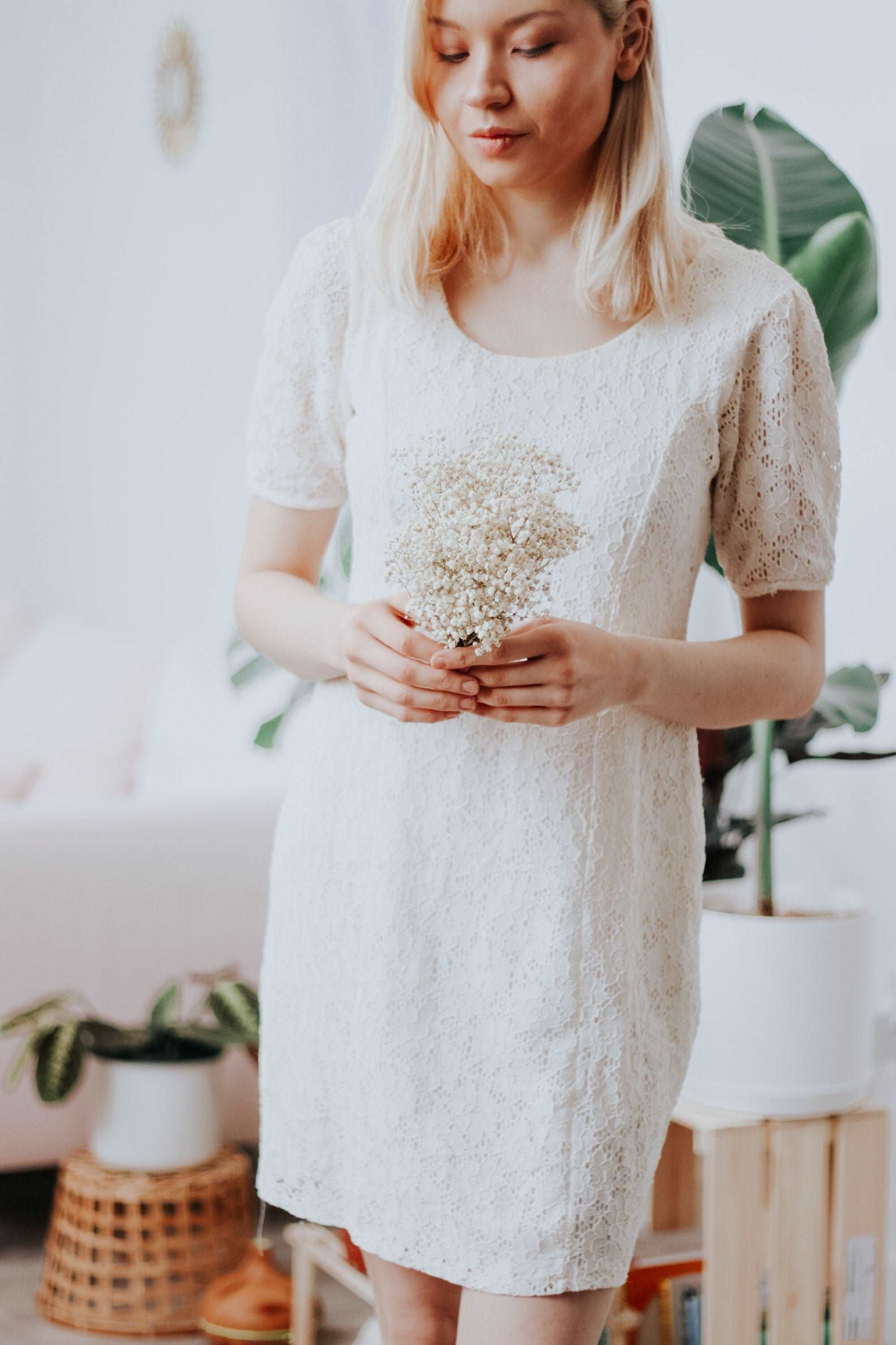 Dried Flowers Vase Arrangement - Sandy Cream