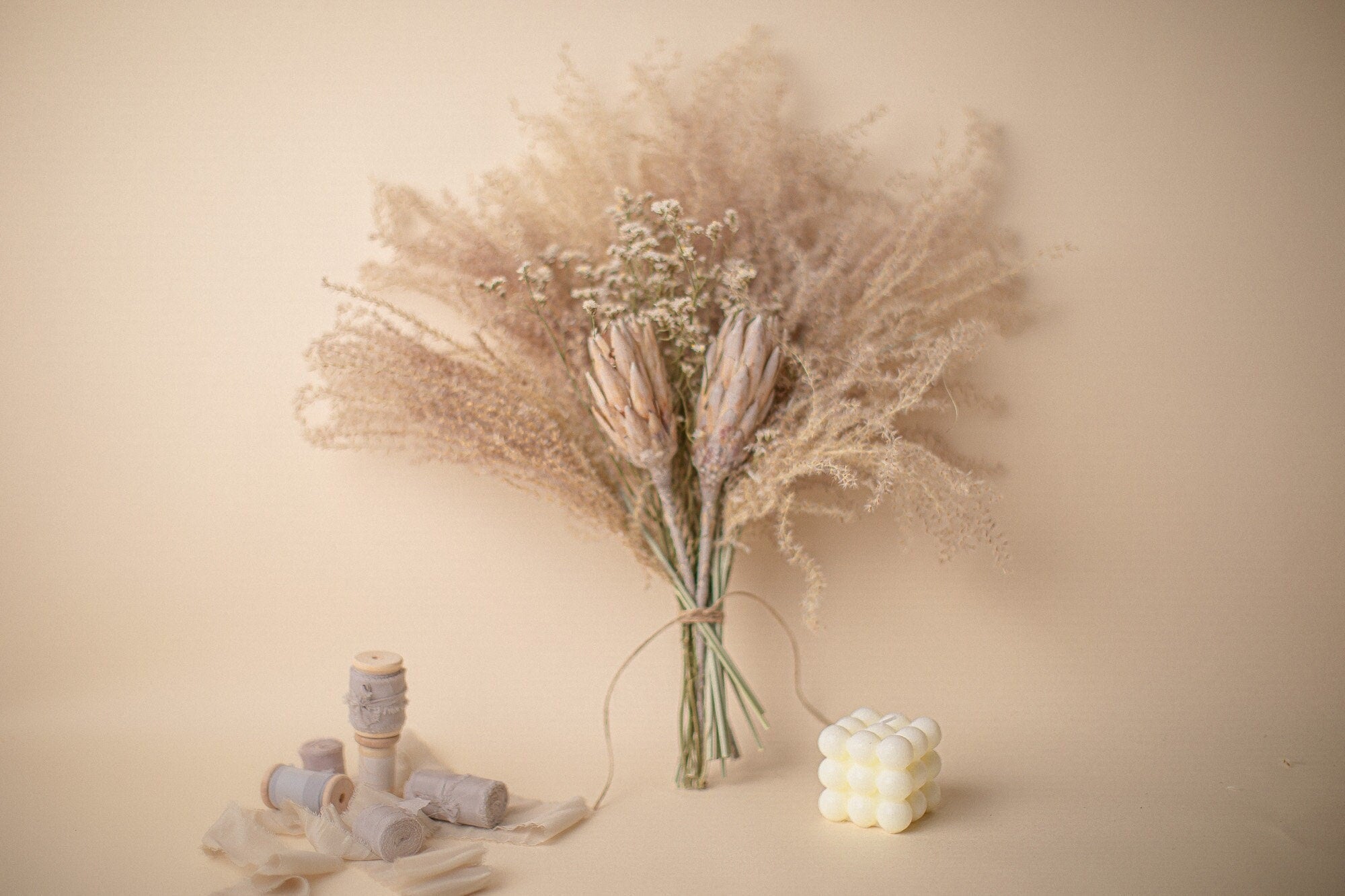 Dried Flowers Vase Arrangement - Sandy Cream & White No. 5